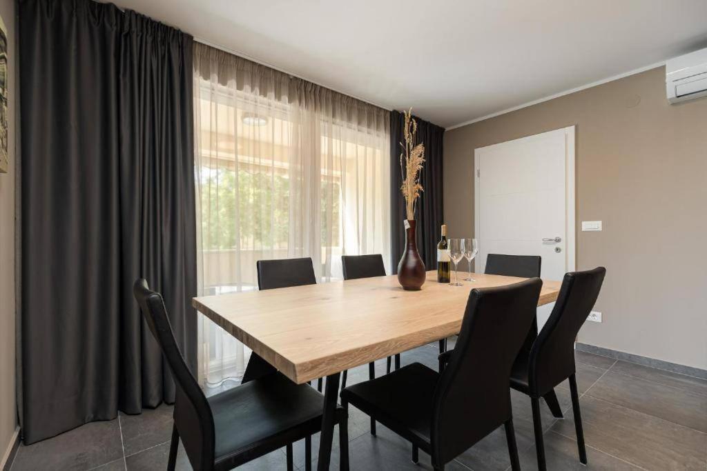 Vista Mare Apartment Пореч Экстерьер фото